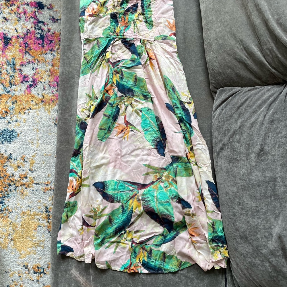 Jessica Simpson summer dress. Small